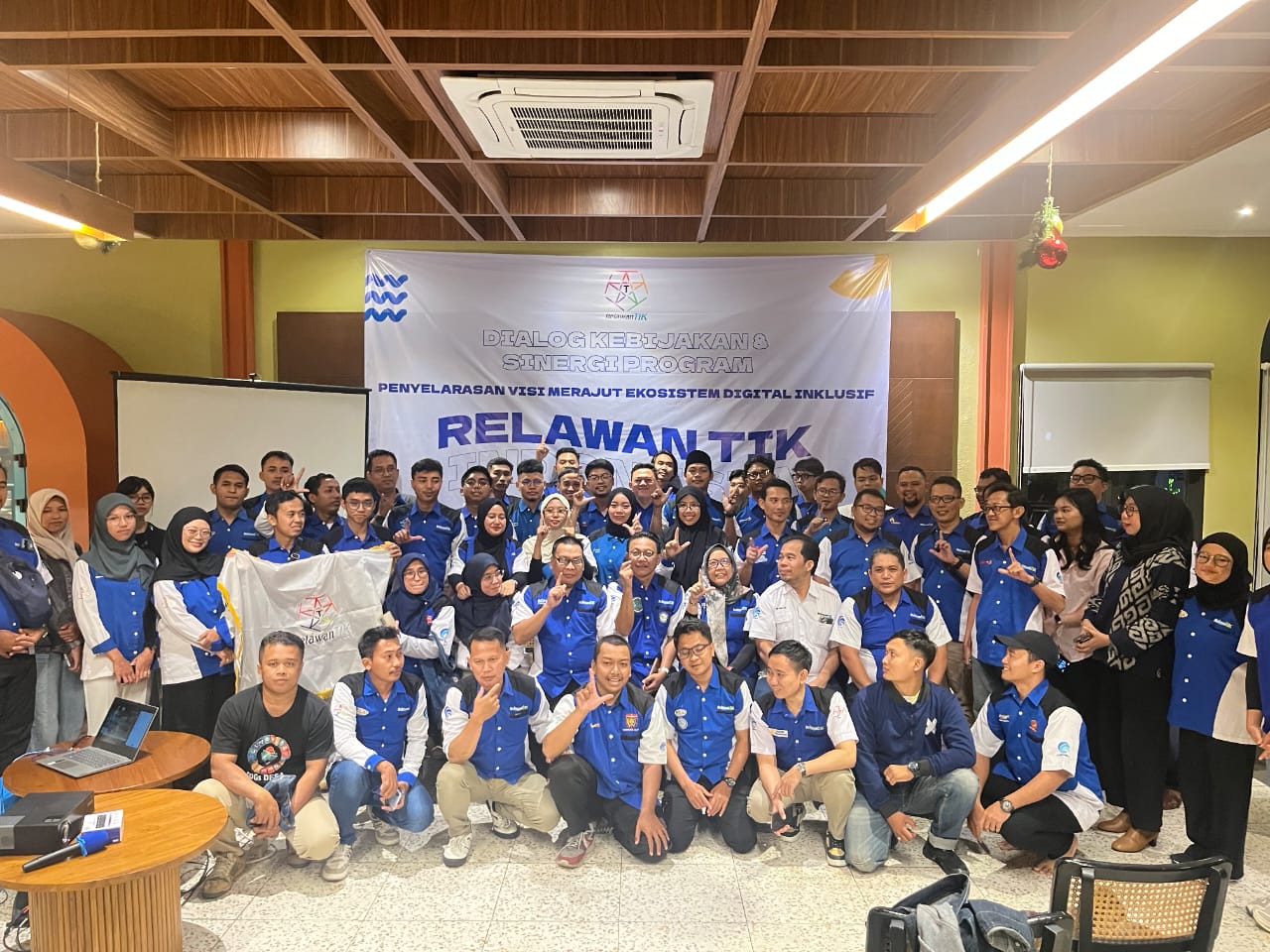 Dokumentasi Pengukuhan Relawan TIK Provinsi Jawa Barat